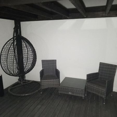 Black House A Ράντομ Εξωτερικό φωτογραφία