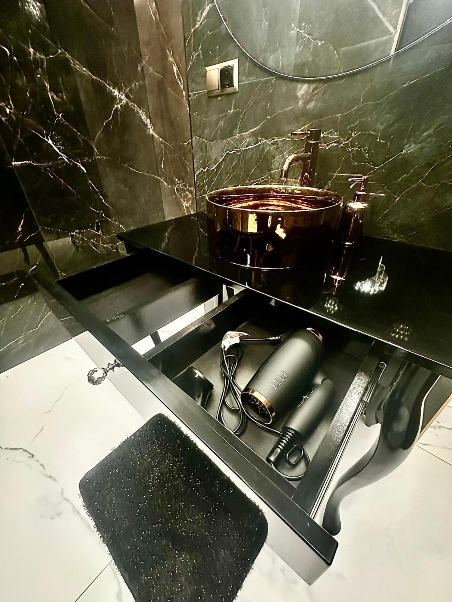 Black House A Ράντομ Εξωτερικό φωτογραφία